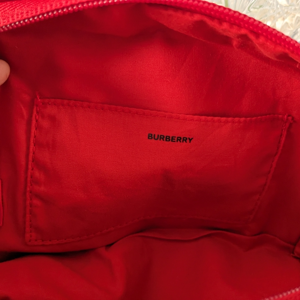 Burberry - Picture 11 of 11